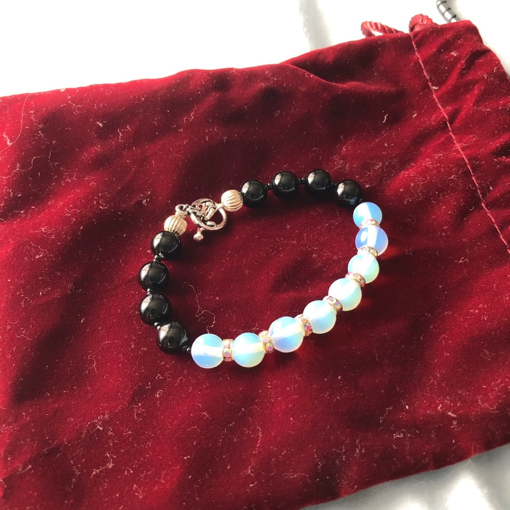 Bracelet opalite  and black onyx’s